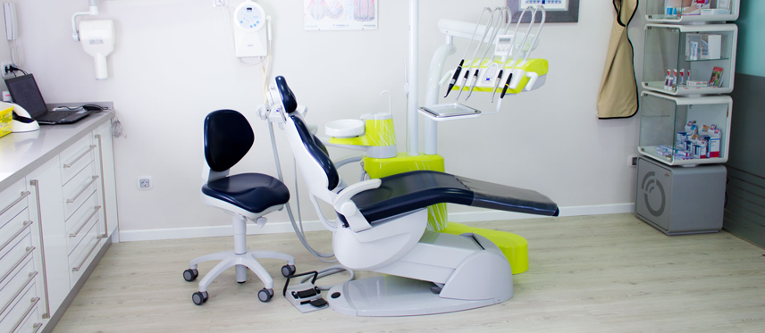 Lorena Capilla Clinica Dental en Fuengirola