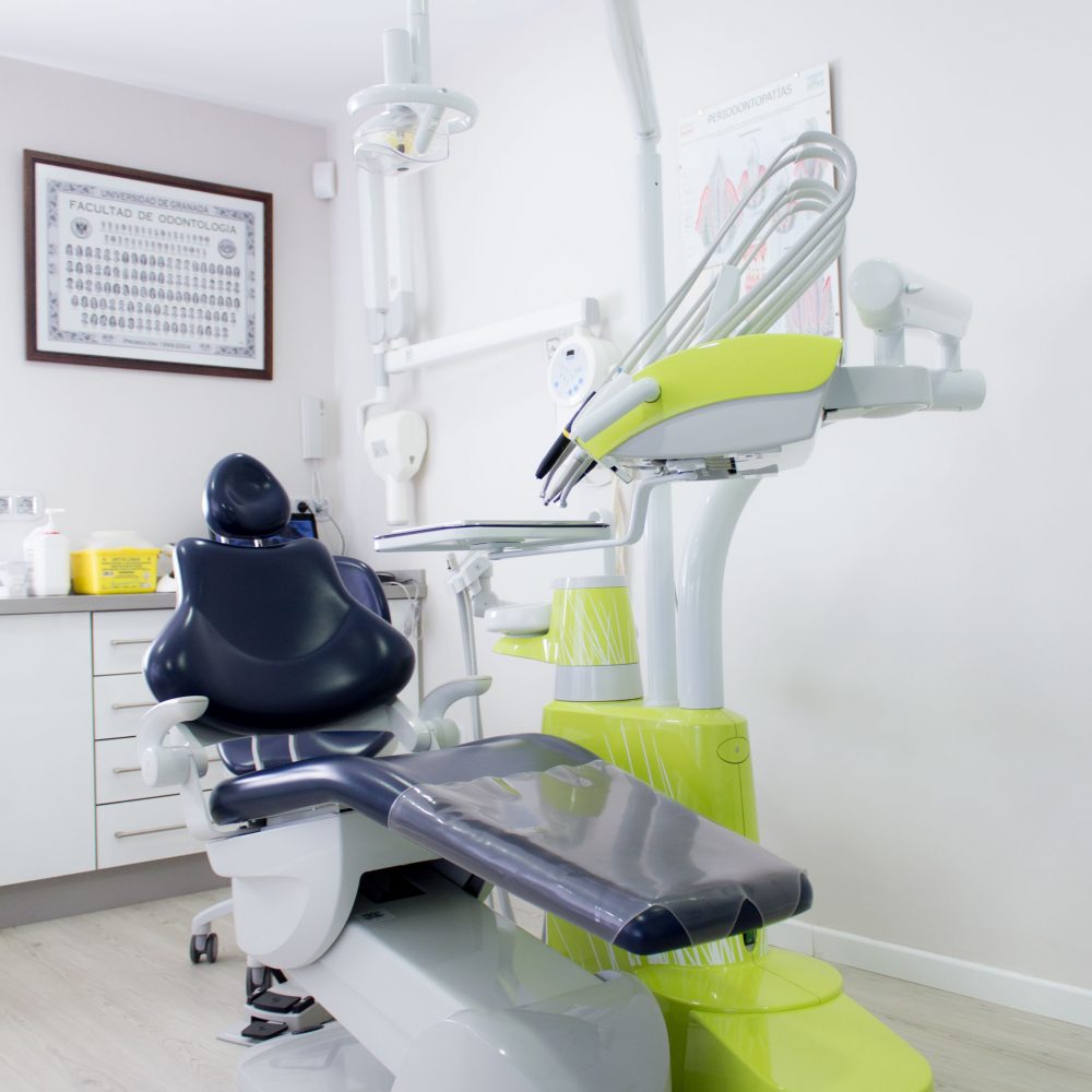 Lorena Capilla Clinica Dental en Fuengirola