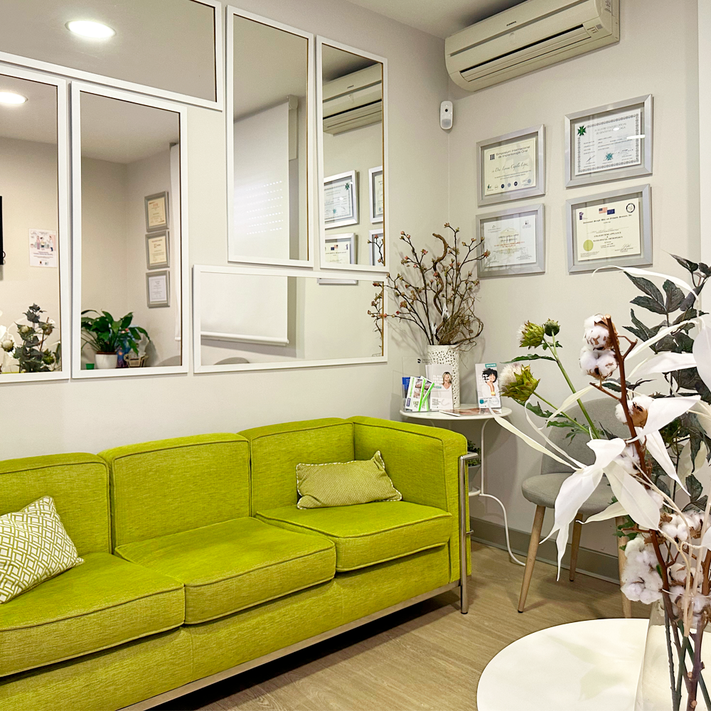 Lorena Capilla Clinica Dental en Fuengirola